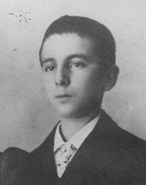 [ilustração: Fernando Pessoa aos treze anos.
]