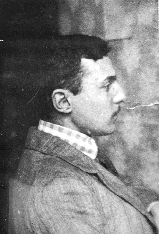 Fernando Pessoa nos primeiros anos em Lisboa.

